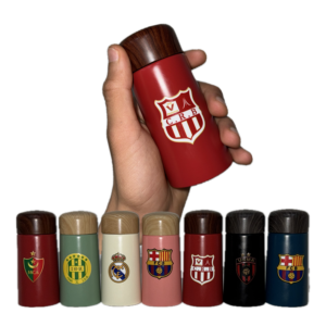 قارورة قهوة صغيرة بشعار ناديك المفضل